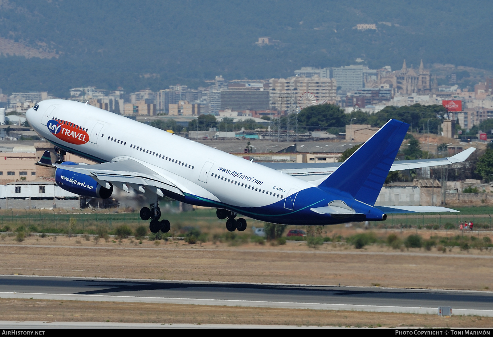 Aircraft Photo of G-OMYT | Airbus A330-243 | MyTravel Airways | AirHistory.net #562793