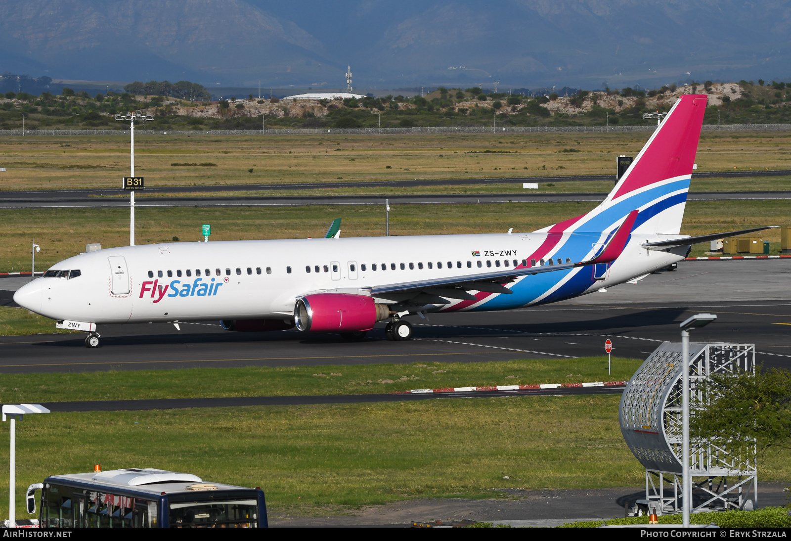 Aircraft Photo of ZS-ZWY | Boeing 737-8KN | FlySafair | AirHistory.net #562851