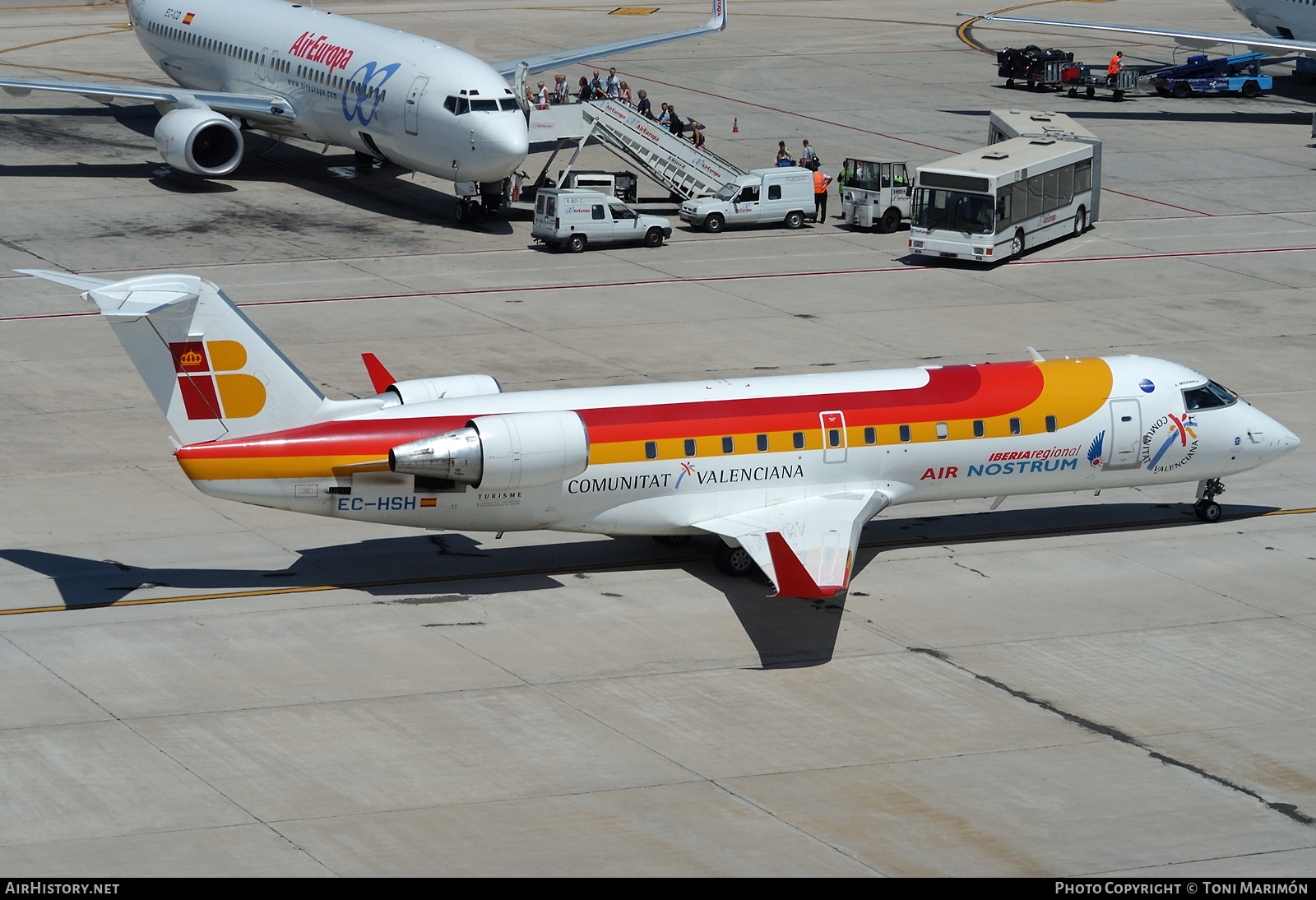 Aircraft Photo of EC-HSH | Bombardier CRJ-200ER (CL-600-2B19) | Iberia Regional | AirHistory.net #562852