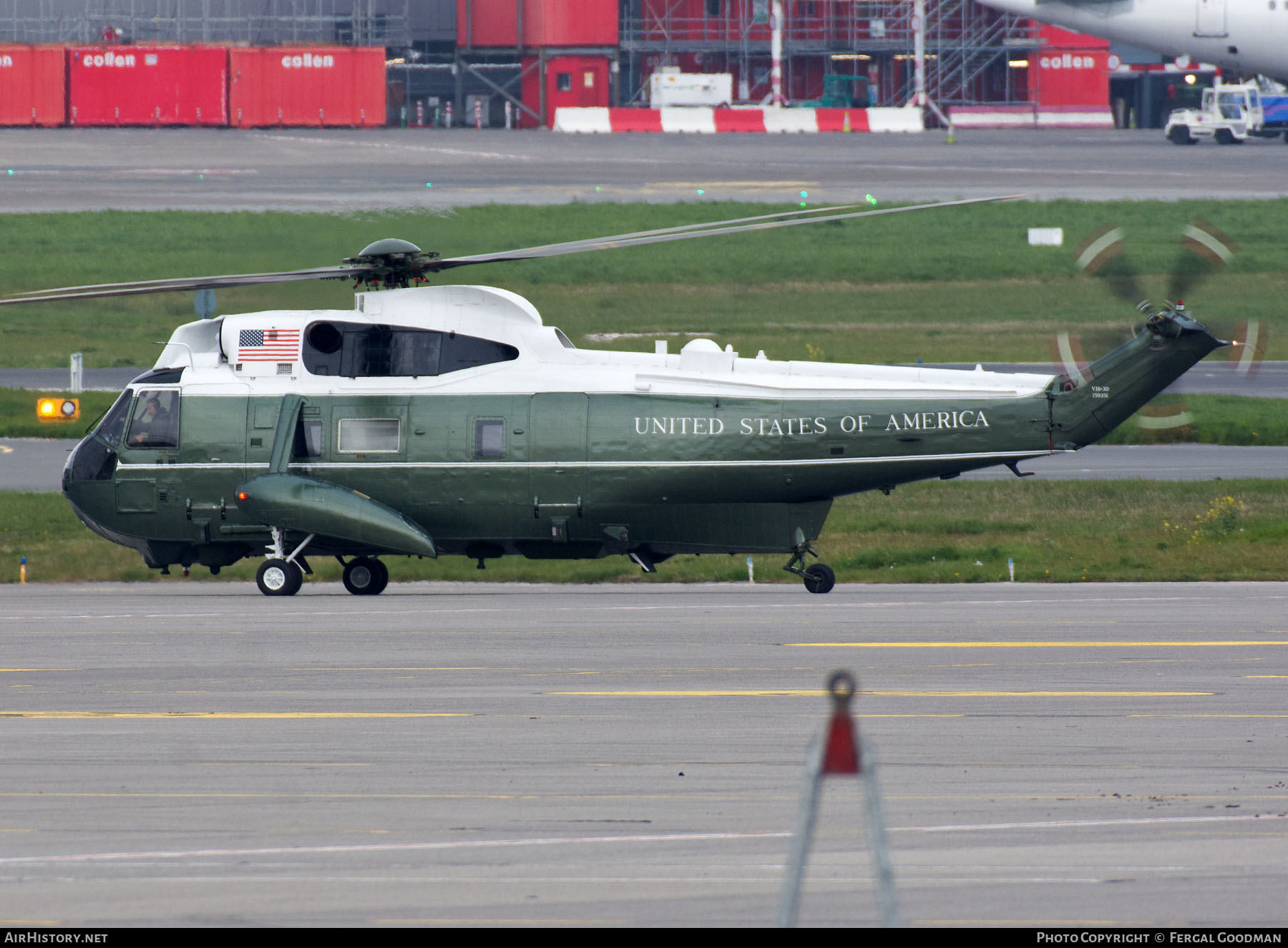 Aircraft Photo of 159351 | Sikorsky VH-3D Sea King (S-61B) | USA - Marines | AirHistory.net #562905