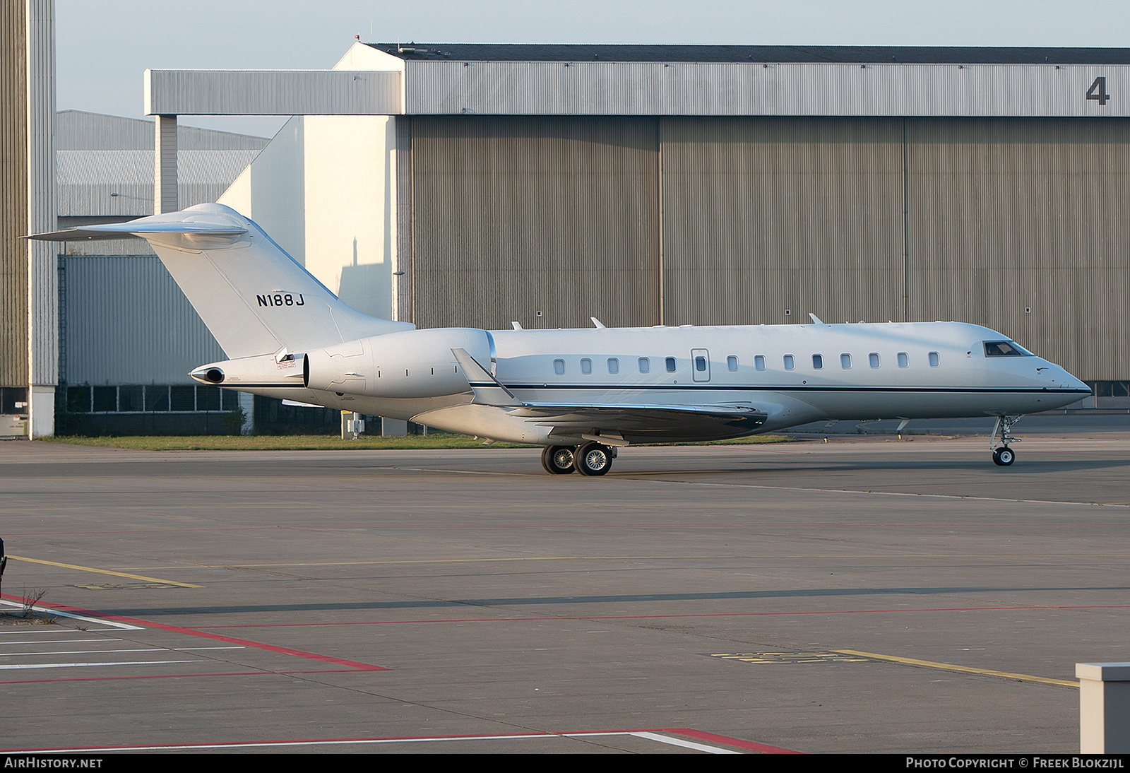Aircraft Photo of N188J | Bombardier Global 5000 (BD-700-1A11) | AirHistory.net #562906