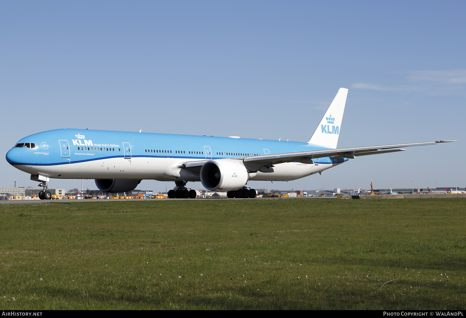 Aircraft Photo of PH-BVK | Boeing 777-306/ER | KLM - Royal Dutch Airlines | AirHistory.net #563011