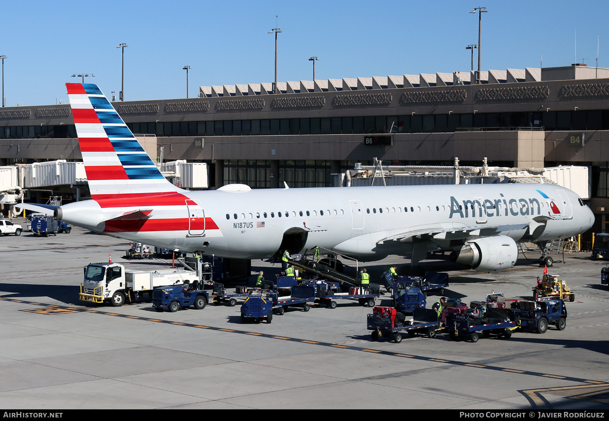 Aircraft Photo of N187US | Airbus A321-211 | American Airlines | AirHistory.net #563111