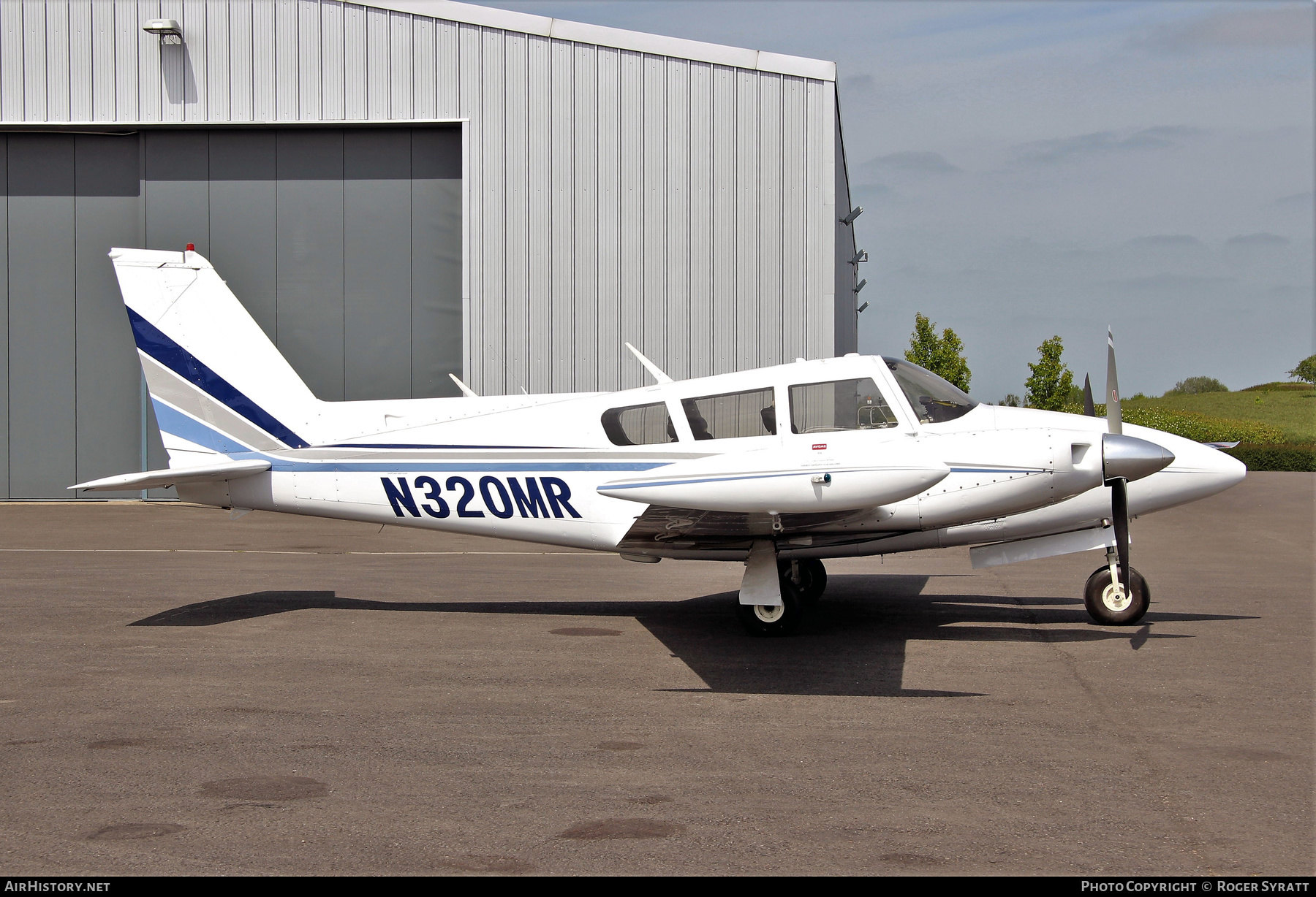 Aircraft Photo of N320MR | Piper PA-30-160 Twin Comanche | AirHistory.net #563122