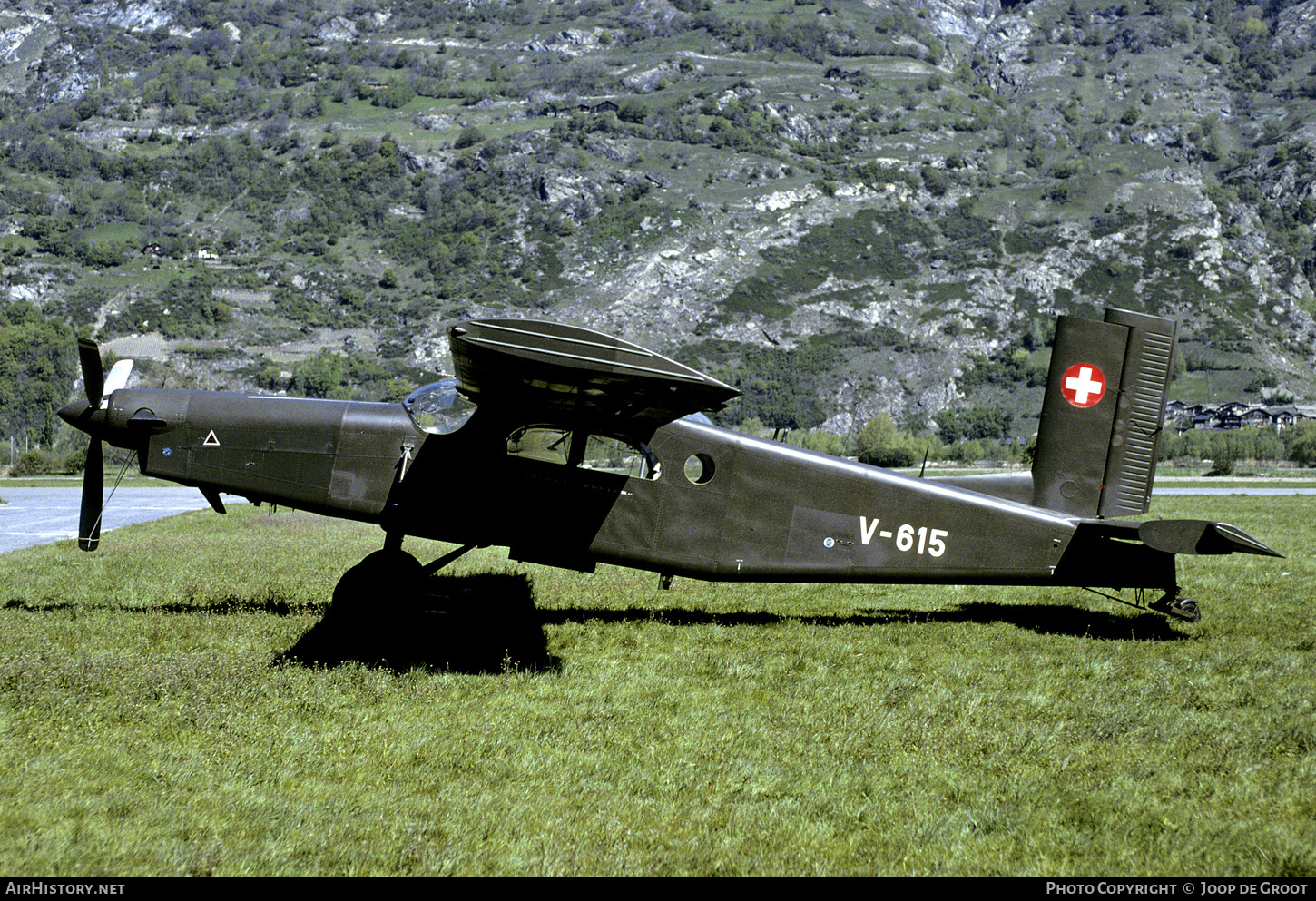 Aircraft Photo of V-615 | Pilatus PC-6/B2-H2M-1 Turbo Porter | Switzerland - Air Force | AirHistory.net #563182