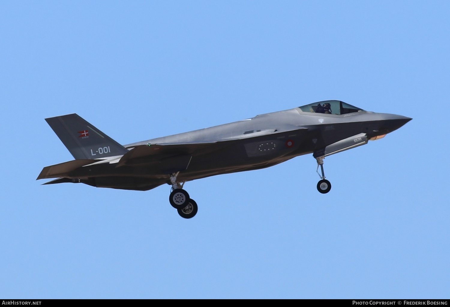 Aircraft Photo of L-001 / 19-5530 | Lockheed Martin F-35A Lightning II | Denmark - Air Force | AirHistory.net #563284