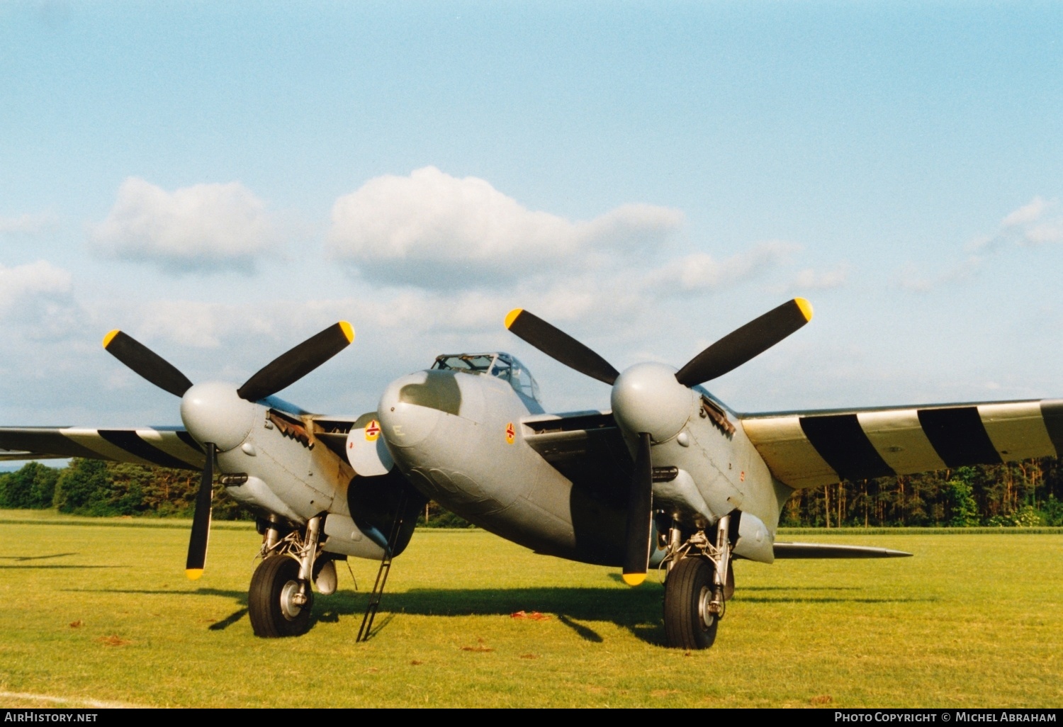 Aircraft Photo of G-ASKH / RR299 | De Havilland D.H. 98 Mosquito T3 | UK - Air Force | AirHistory.net #563358
