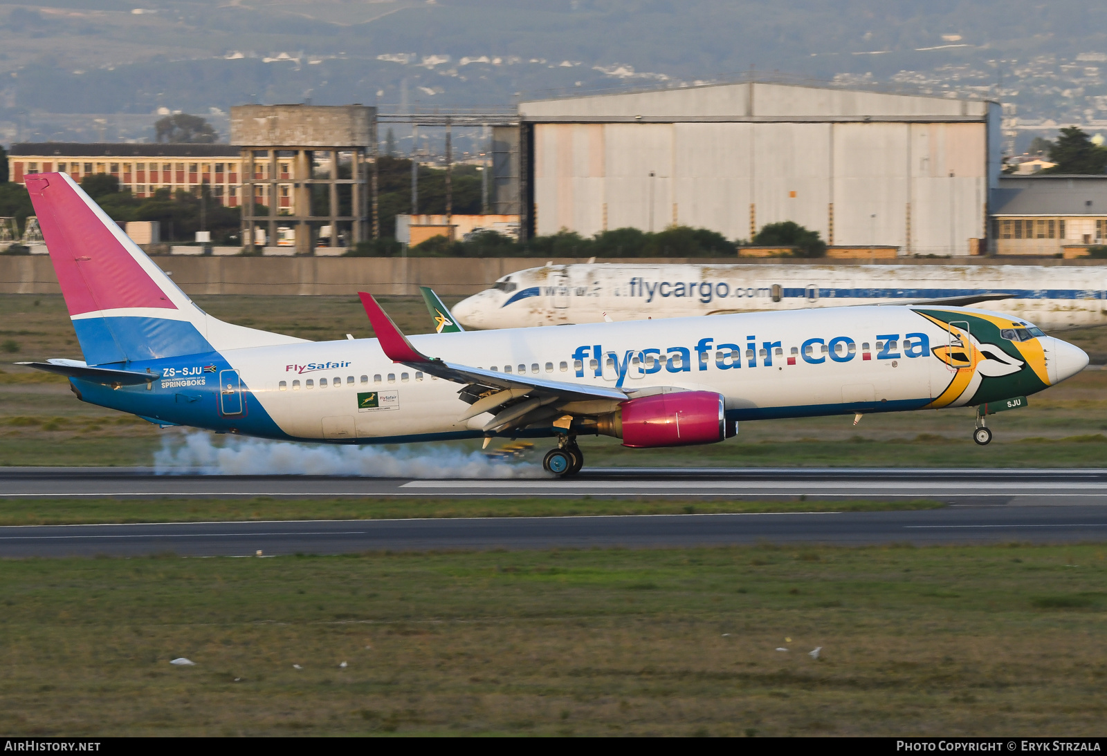 Aircraft Photo of ZS-SJU | Boeing 737-844 | FlySafair | AirHistory.net #563552