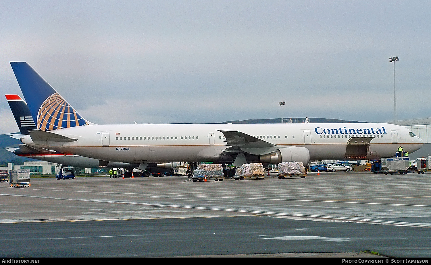 Aircraft Photo of N67058 | Boeing 767-424/ER | Continental Airlines | AirHistory.net #563584