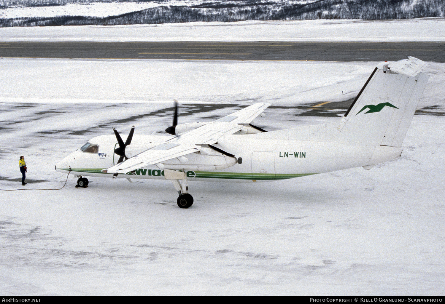 Aircraft Photo of LN-WIN | De Havilland Canada DHC-8-103 Dash 8 | Widerøe | AirHistory.net #563654