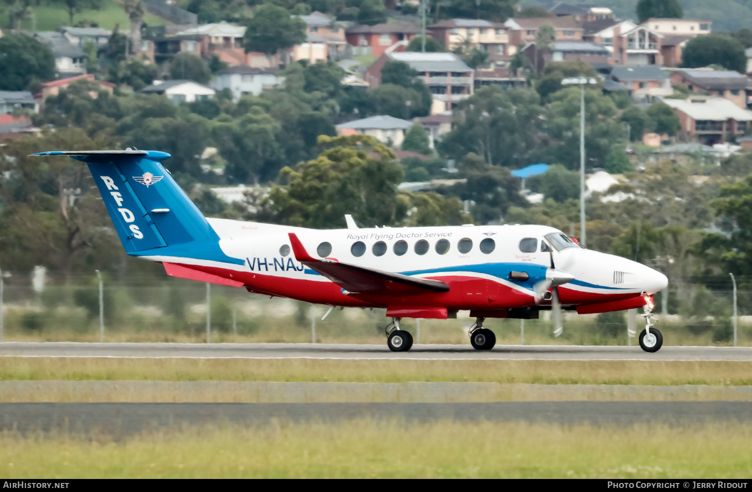 Aircraft Photo of VH-NAJ | Hawker Beechcraft 350C King Air (B300C) | Ambulance Service of NSW | AirHistory.net #563689