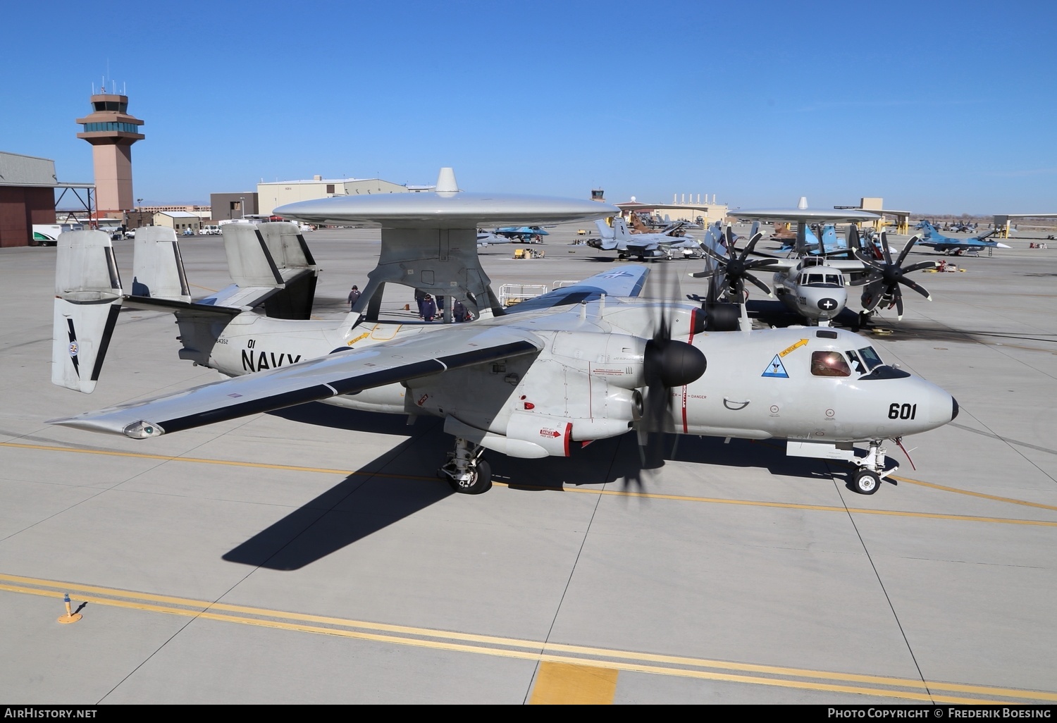 Aircraft Photo of 164352 | Grumman E-2C Hawkeye 2000 | USA - Navy | AirHistory.net #563960