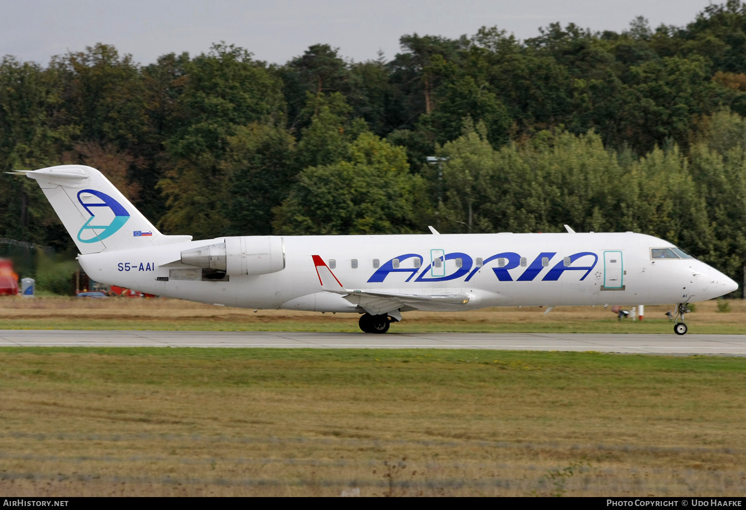 Aircraft Photo of S5-AAI | Bombardier CRJ-200LR (CL-600-2B19) | Adria Airways | AirHistory.net #563994