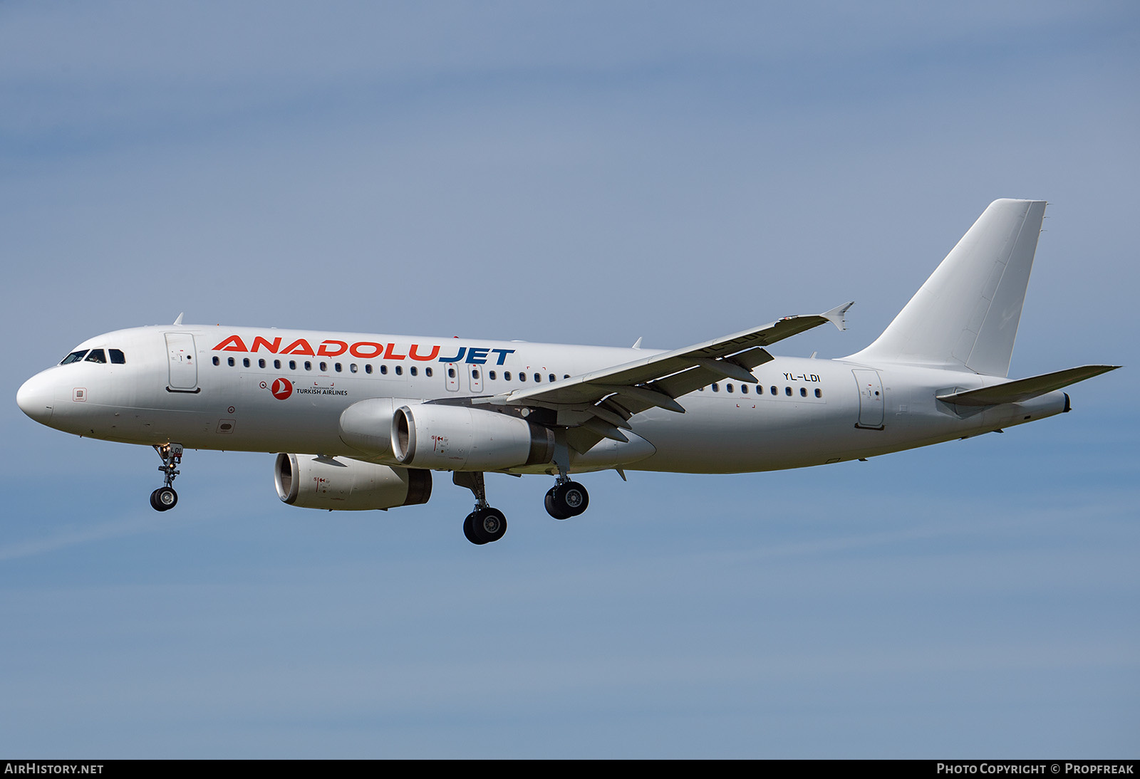 Aircraft Photo of YL-LDI | Airbus A320-232 | AnadoluJet | AirHistory.net #564058