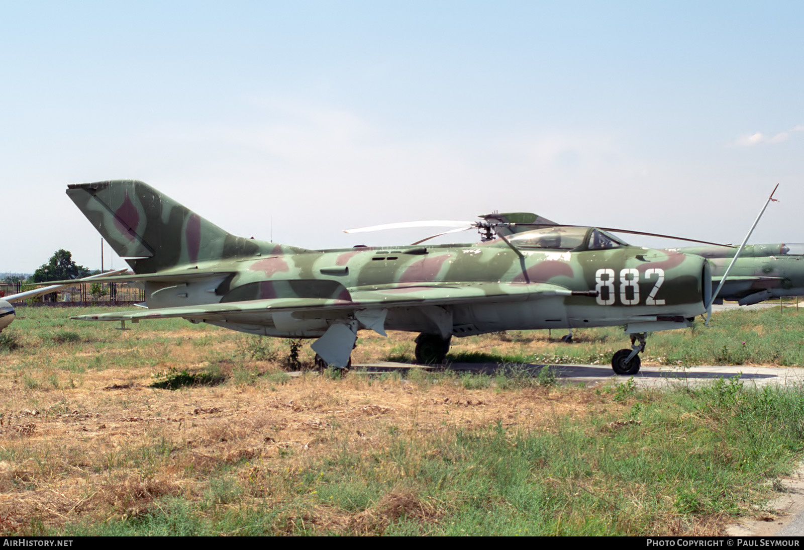 Aircraft Photo of 882 | Mikoyan-Gurevich MiG-19S | Bulgaria - Air Force | AirHistory.net #564078