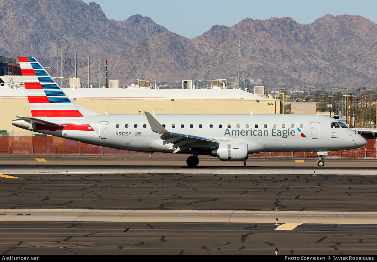 Aircraft Photo of N512SY | Embraer 175LR (ERJ-170-200LR) | American Eagle | AirHistory.net #564108