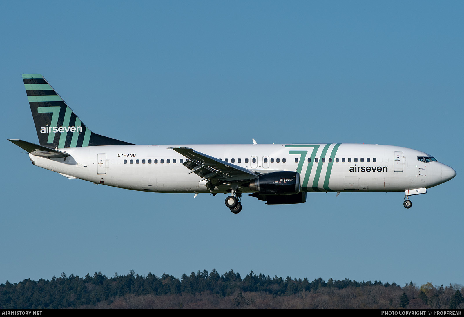 Aircraft Photo of OY-ASB | Boeing 737-430 | Airseven | AirHistory.net #564181