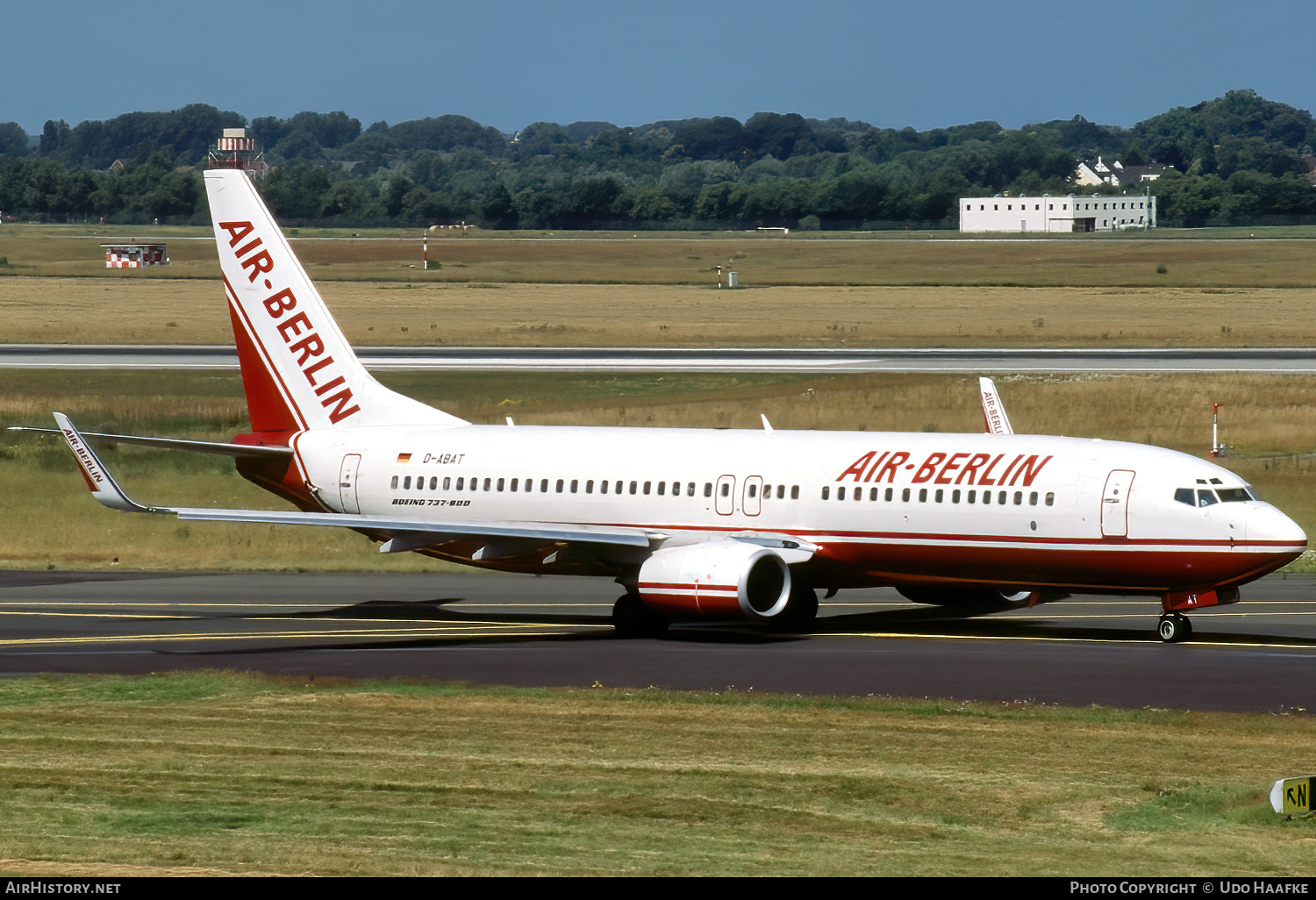 Aircraft Photo of D-ABAT | Boeing 737-86J | Air Berlin | AirHistory.net #564258