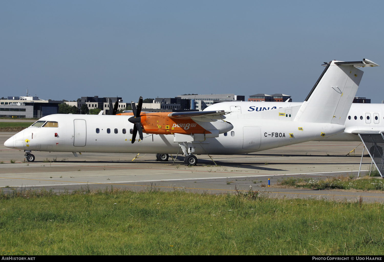 Aircraft Photo of C-FBOA | De Havilland Canada DHC-8-315 Dash 8 | AirHistory.net #564273