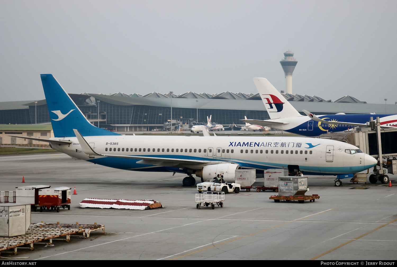 Aircraft Photo of B-5385 | Boeing 737-86N | Xiamen Airlines | AirHistory.net #564374