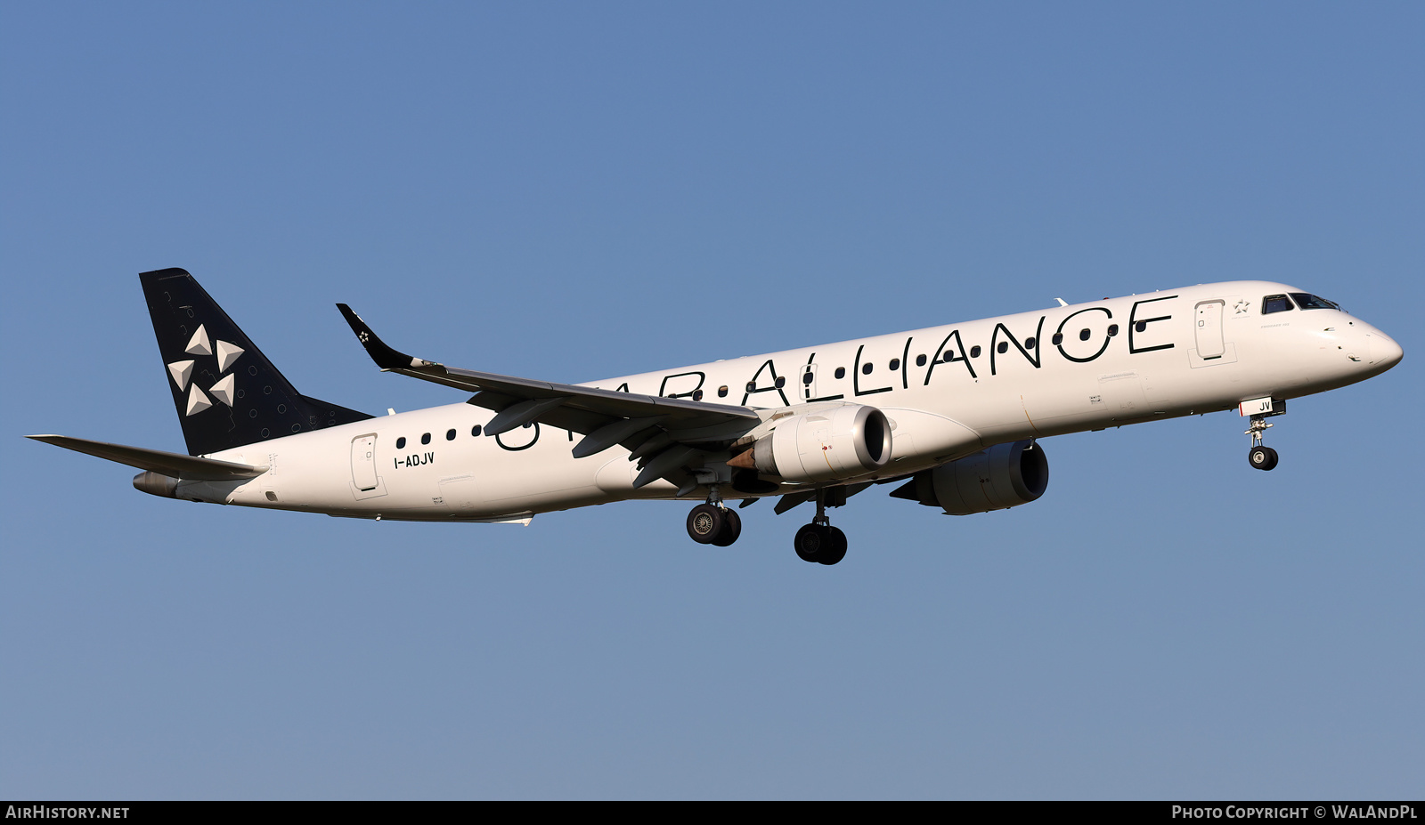 Aircraft Photo of I-ADJV | Embraer 195LR (ERJ-190-200LR) | Air Dolomiti | AirHistory.net #564393