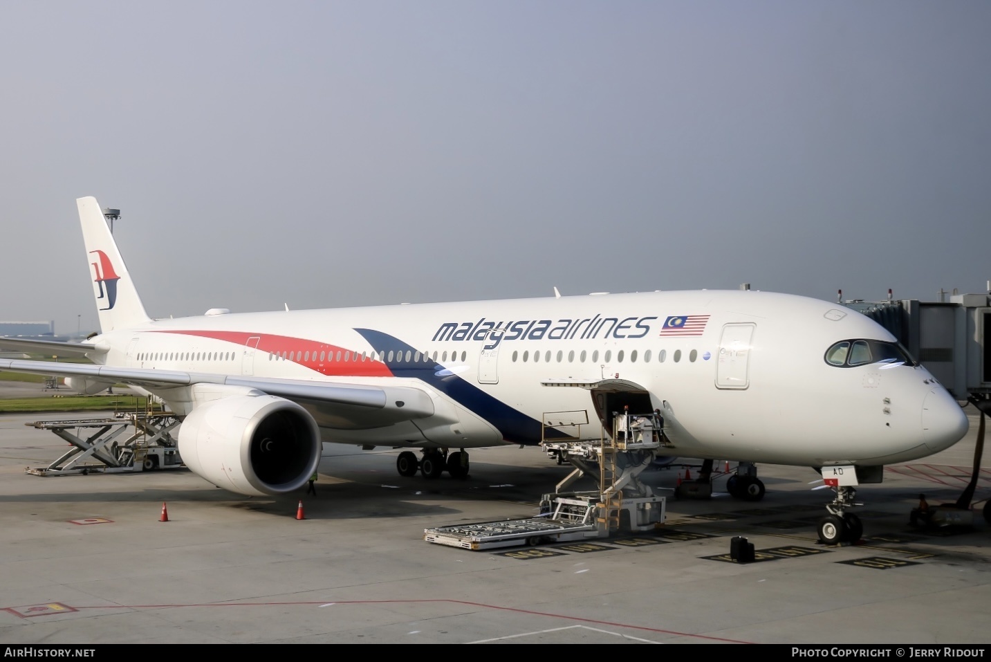 Aircraft Photo of 9M-MAD | Airbus A350-941 | Malaysia Airlines | AirHistory.net #564405