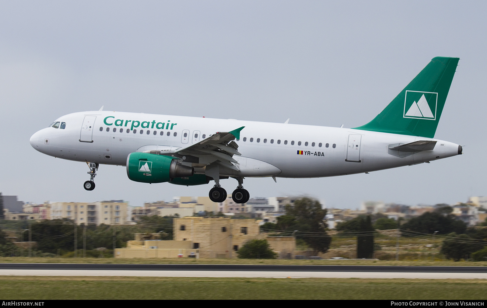 Aircraft Photo of YR-ABA | Airbus A319-111 | Carpatair | AirHistory.net #564410