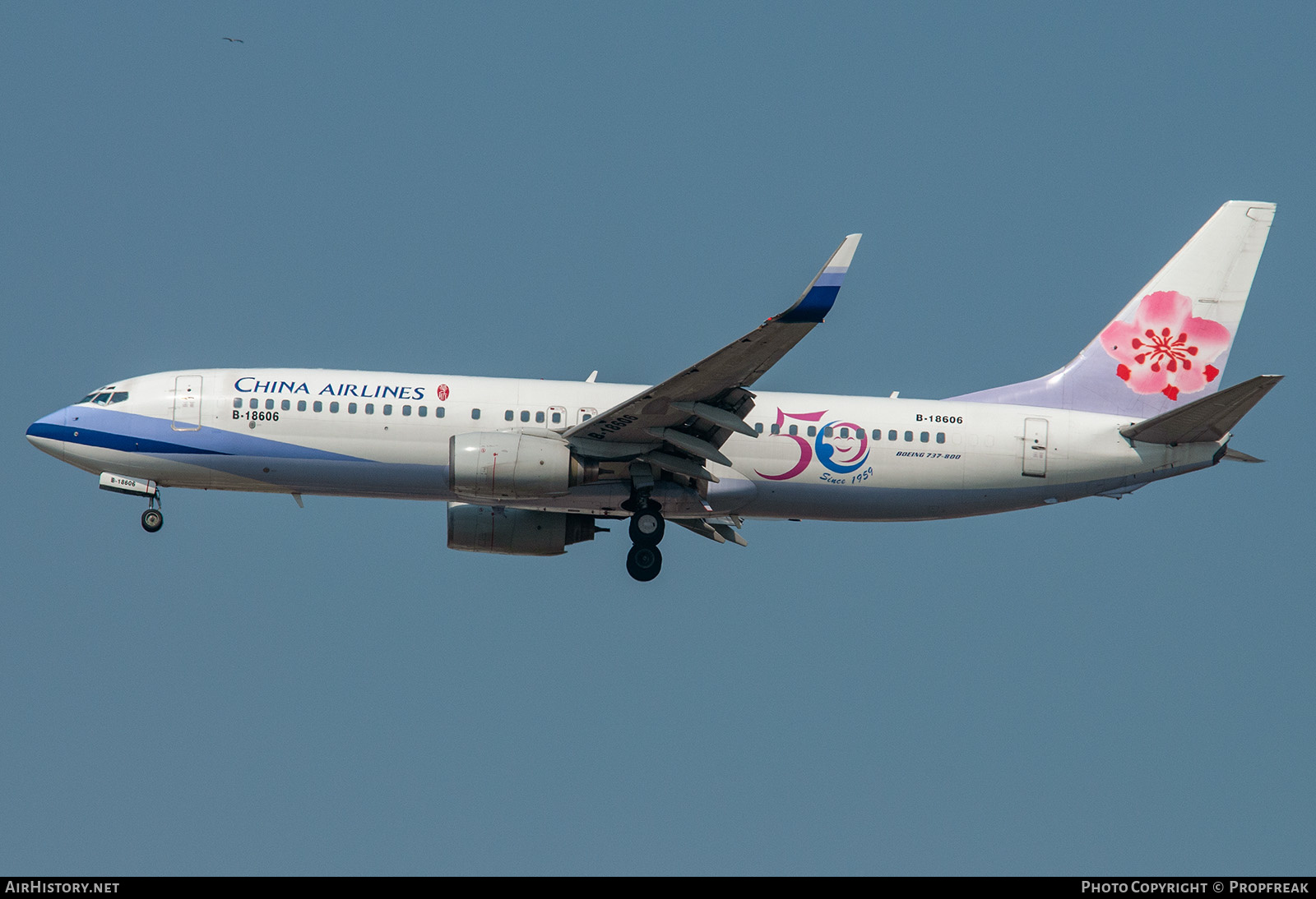 Aircraft Photo of B-18606 | Boeing 737-809 | China Airlines | AirHistory.net #564435