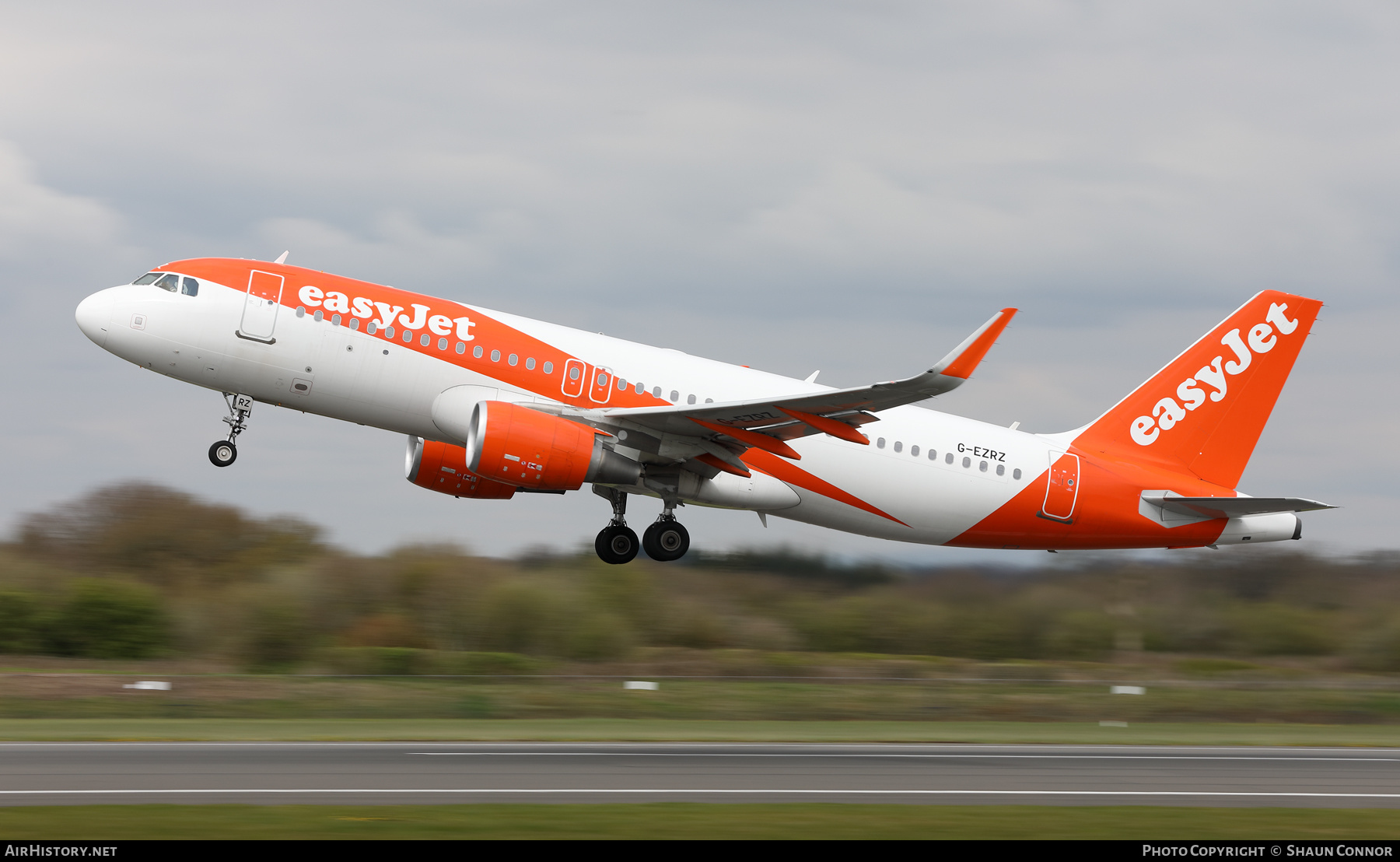 Aircraft Photo of G-EZRZ | Airbus A320-214 | EasyJet | AirHistory.net #564460