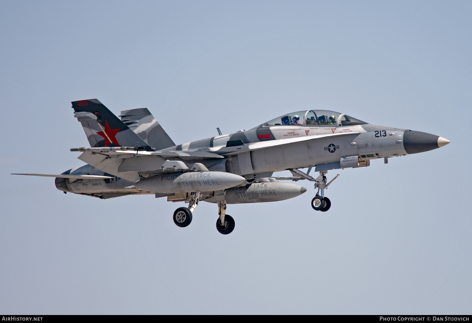 Aircraft Photo of 164670 | McDonnell Douglas F/A-18D Hornet | USA - Marines | AirHistory.net #564496