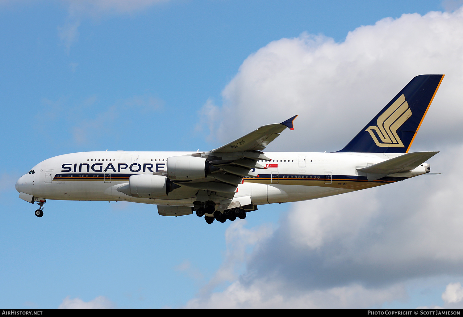 Aircraft Photo of 9V-SKF | Airbus A380-841 | Singapore Airlines | AirHistory.net #564524