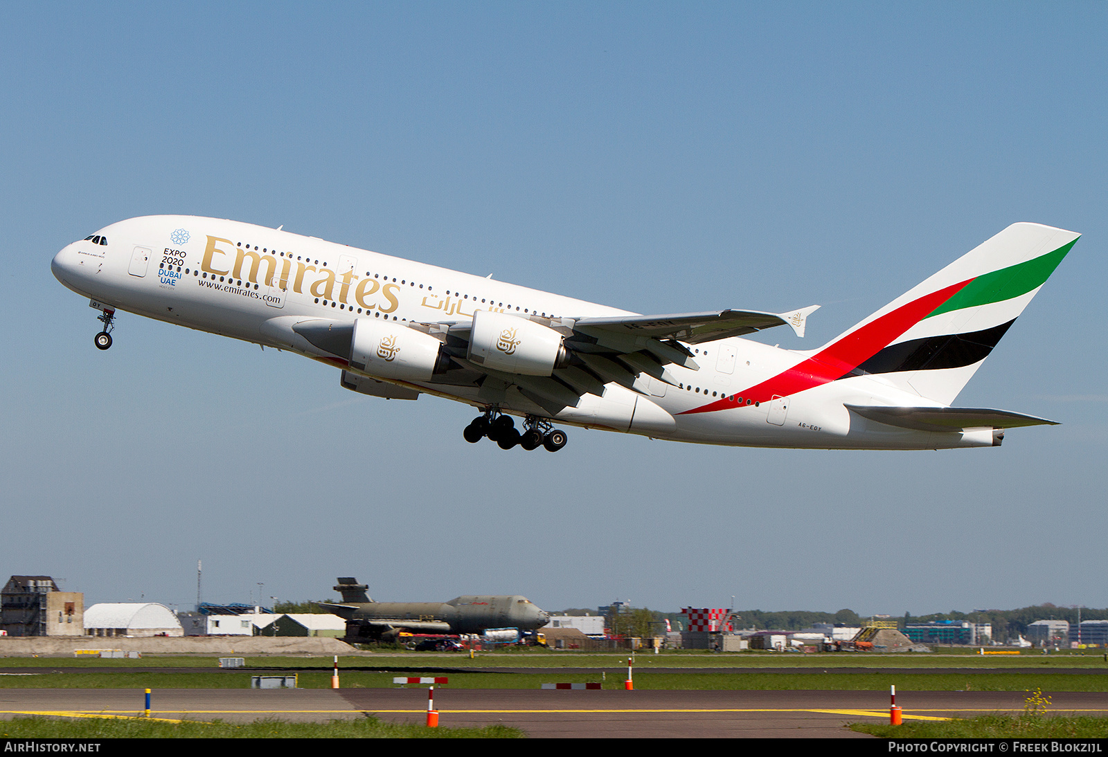Aircraft Photo of A6-EOY | Airbus A380-861 | Emirates | AirHistory.net #564628