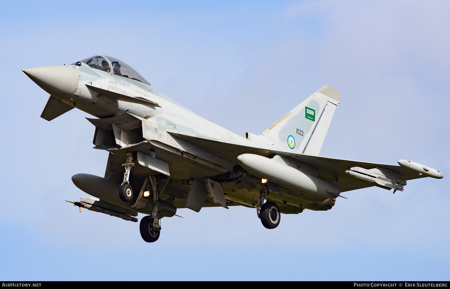Aircraft Photo of 1022 | Eurofighter EF-2000 Typhoon F2 | Saudi Arabia - Air Force | AirHistory.net #564681