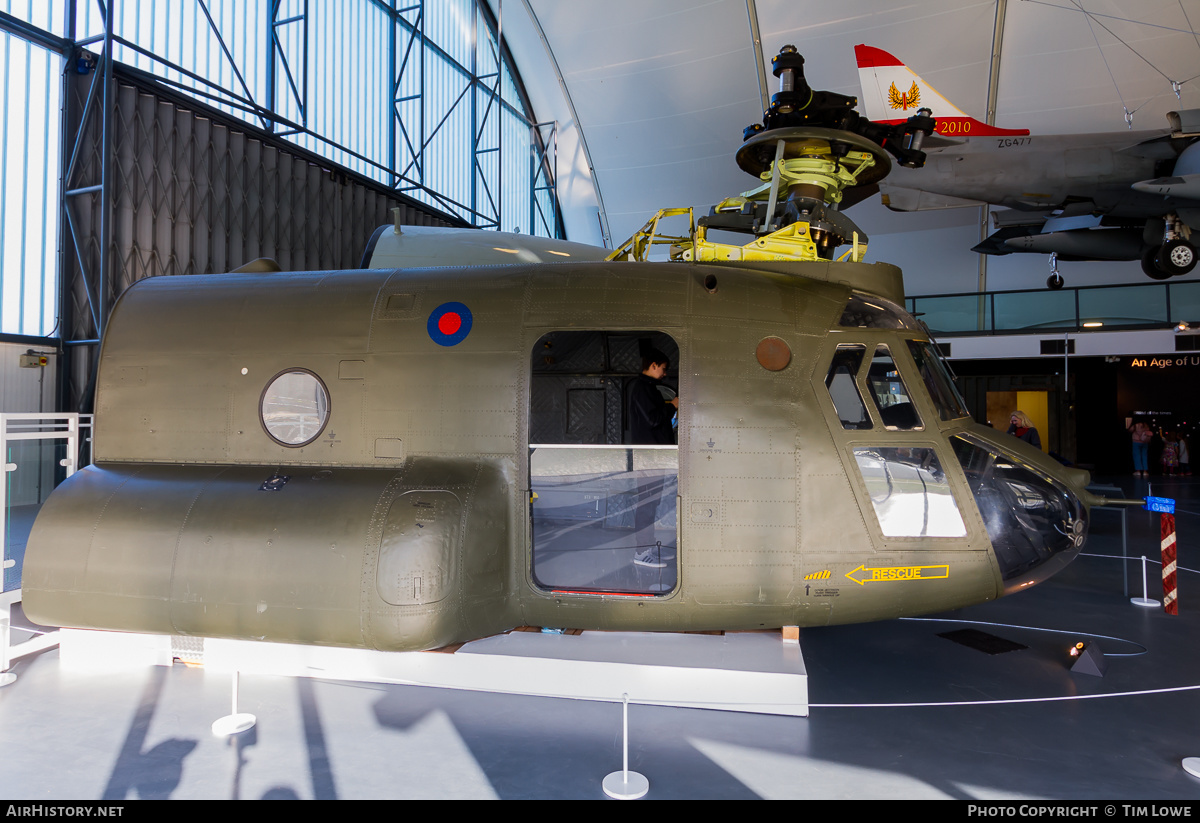 Aircraft Photo of 83-24104 | Boeing CH-47D Chinook (414) | UK - Air Force | AirHistory.net #564687