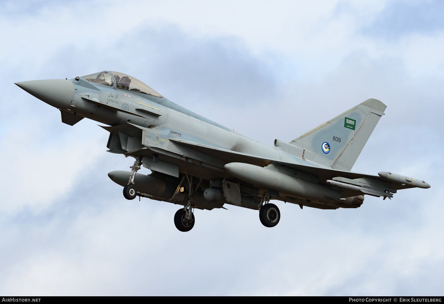 Aircraft Photo of 8019 | Eurofighter EF-2000 Typhoon F2 | Saudi Arabia - Air Force | AirHistory.net #564704