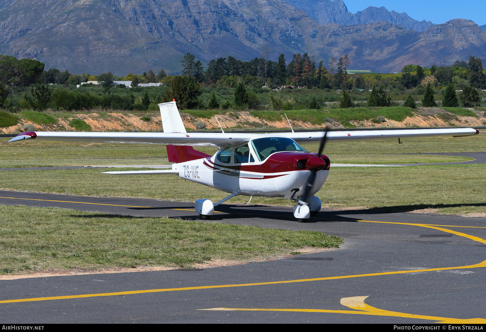 Aircraft Photo of ZS-IUE | Cessna 177B Cardinal | AirHistory.net #564928