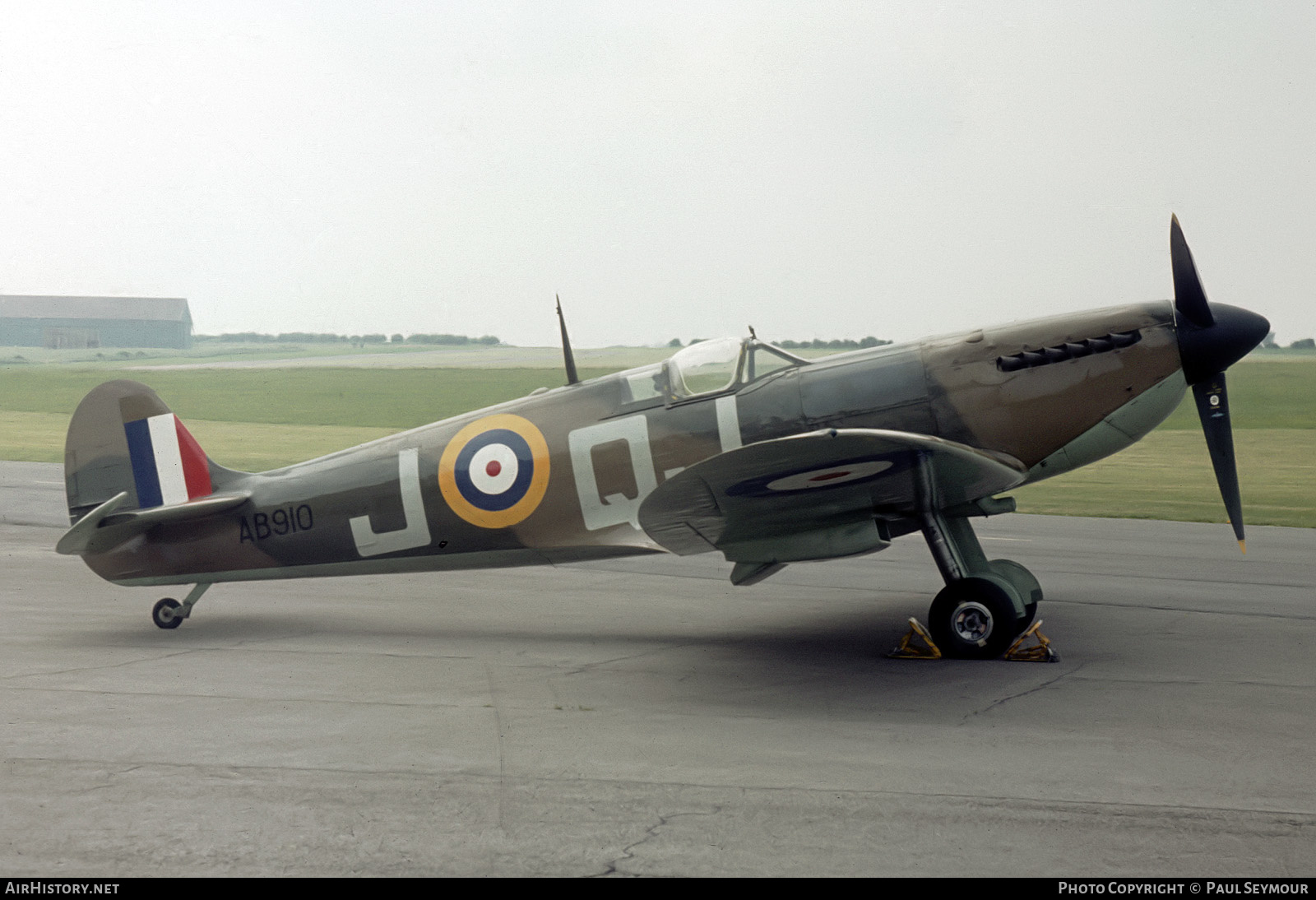 Aircraft Photo of AB910 | Supermarine 349 Spitfire LF5B | UK - Air Force | AirHistory.net #564978