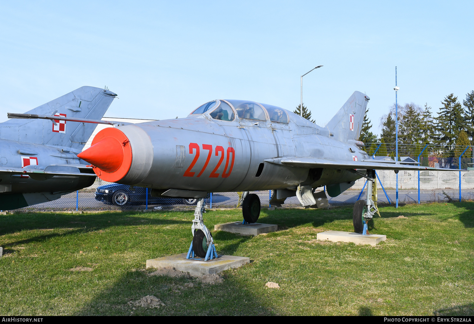 Aircraft Photo of 2720 | Mikoyan-Gurevich MiG-21U-600 | Poland - Air Force | AirHistory.net #565004