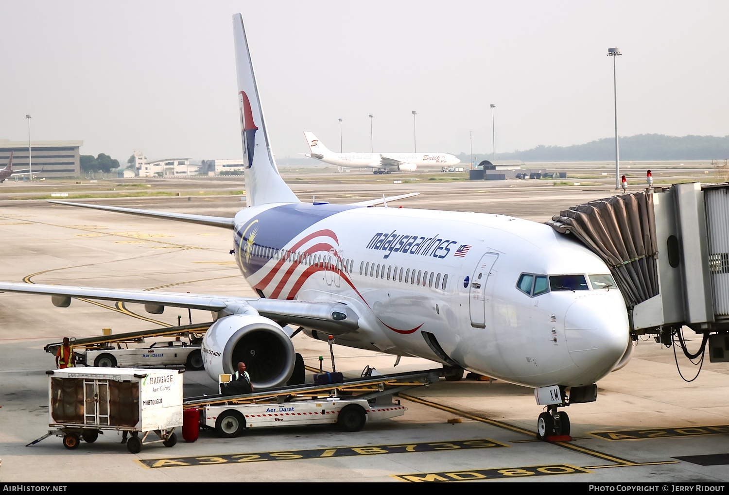 Aircraft Photo of 9M-MXM | Boeing 737-8H6 | Malaysia Airlines | AirHistory.net #565069