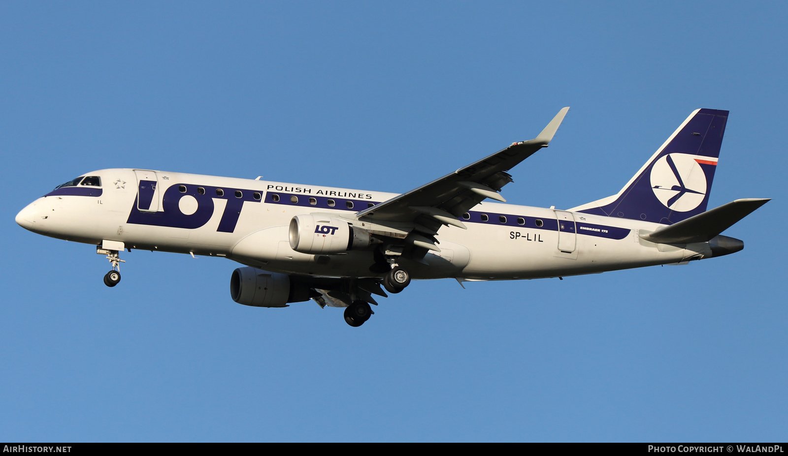 Aircraft Photo of SP-LIL | Embraer 175STD (ERJ-170-200STD) | LOT Polish Airlines - Polskie Linie Lotnicze | AirHistory.net #565073