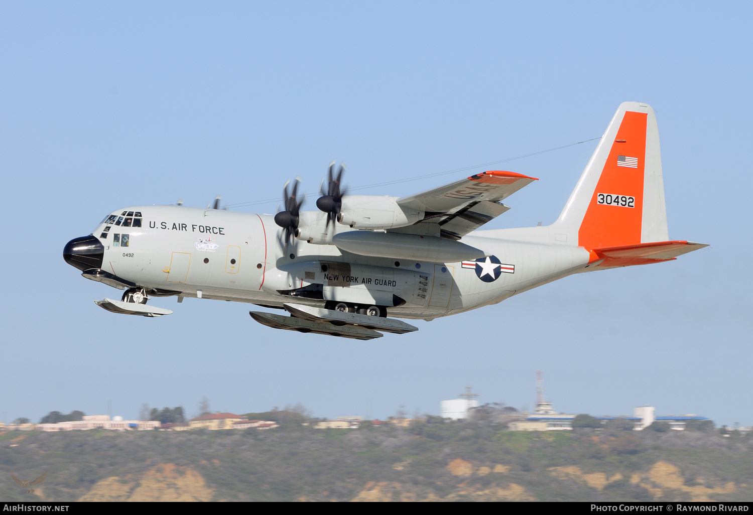 Aircraft Photo of 83-0492 / 30492 | Lockheed LC-130H Hercules (L-382) | USA - Air Force | AirHistory.net #565127