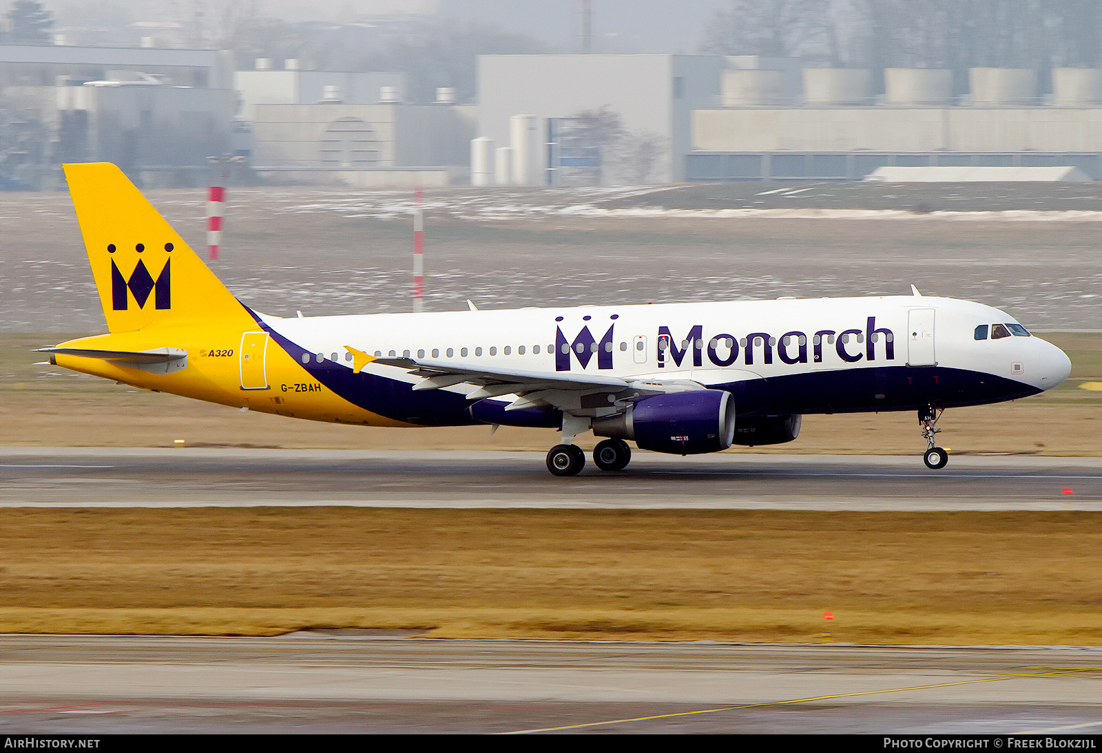 Aircraft Photo of G-ZBAH | Airbus A320-214 | Monarch Airlines | AirHistory.net #565138