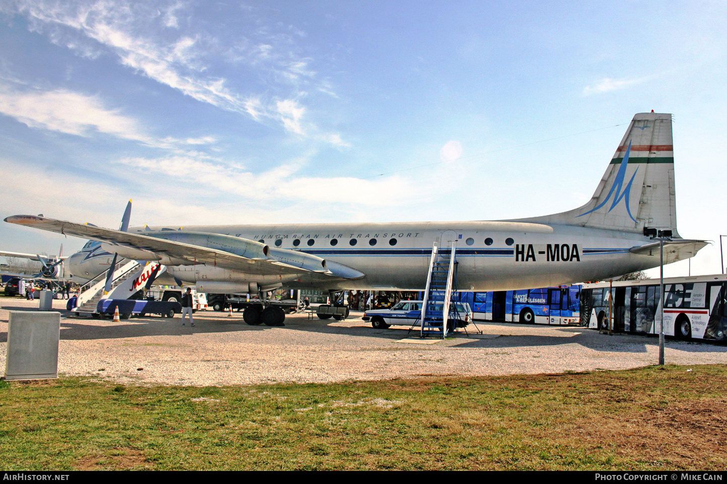 Aircraft Photo of HA-MOA | Ilyushin Il-18Gr | Malév - Hungarian Airlines | AirHistory.net #565161