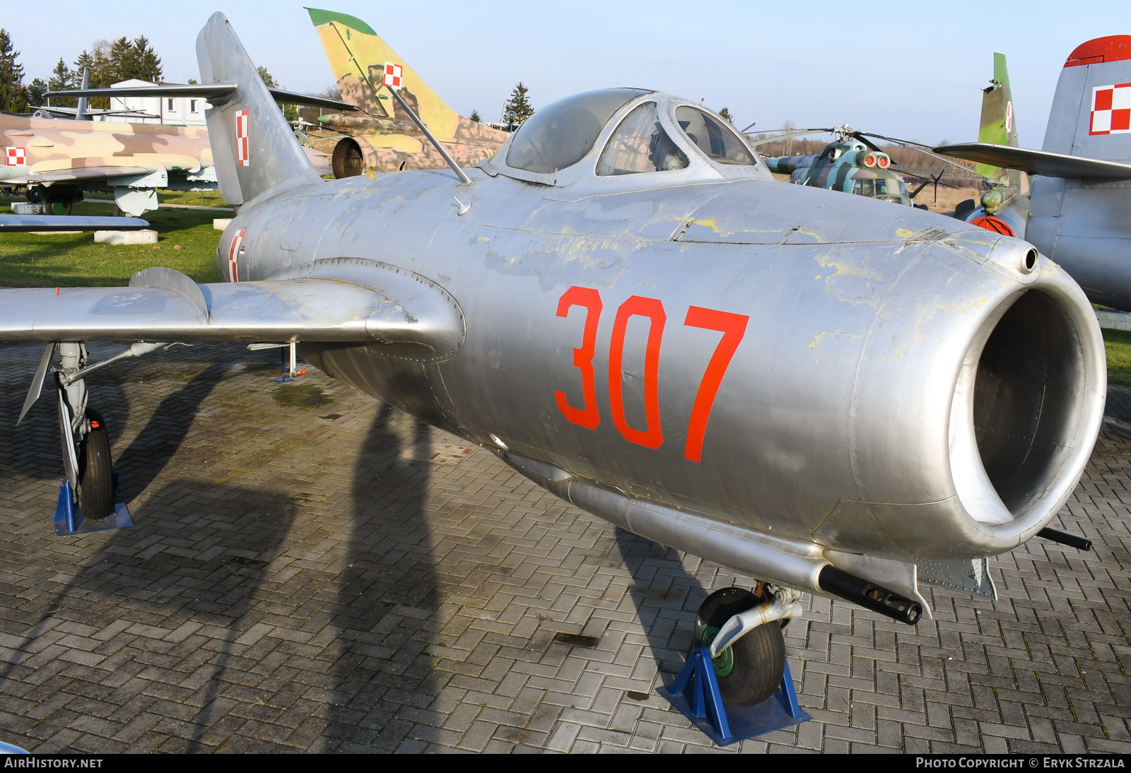 Aircraft Photo of 307 | PZL-Mielec Lim-2 (MiG-15) | Poland - Air Force | AirHistory.net #565199