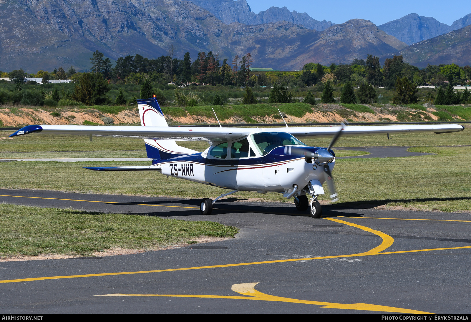 Aircraft Photo of ZS-NNR | Cessna 177RG Cardinal RG | AirHistory.net #565300