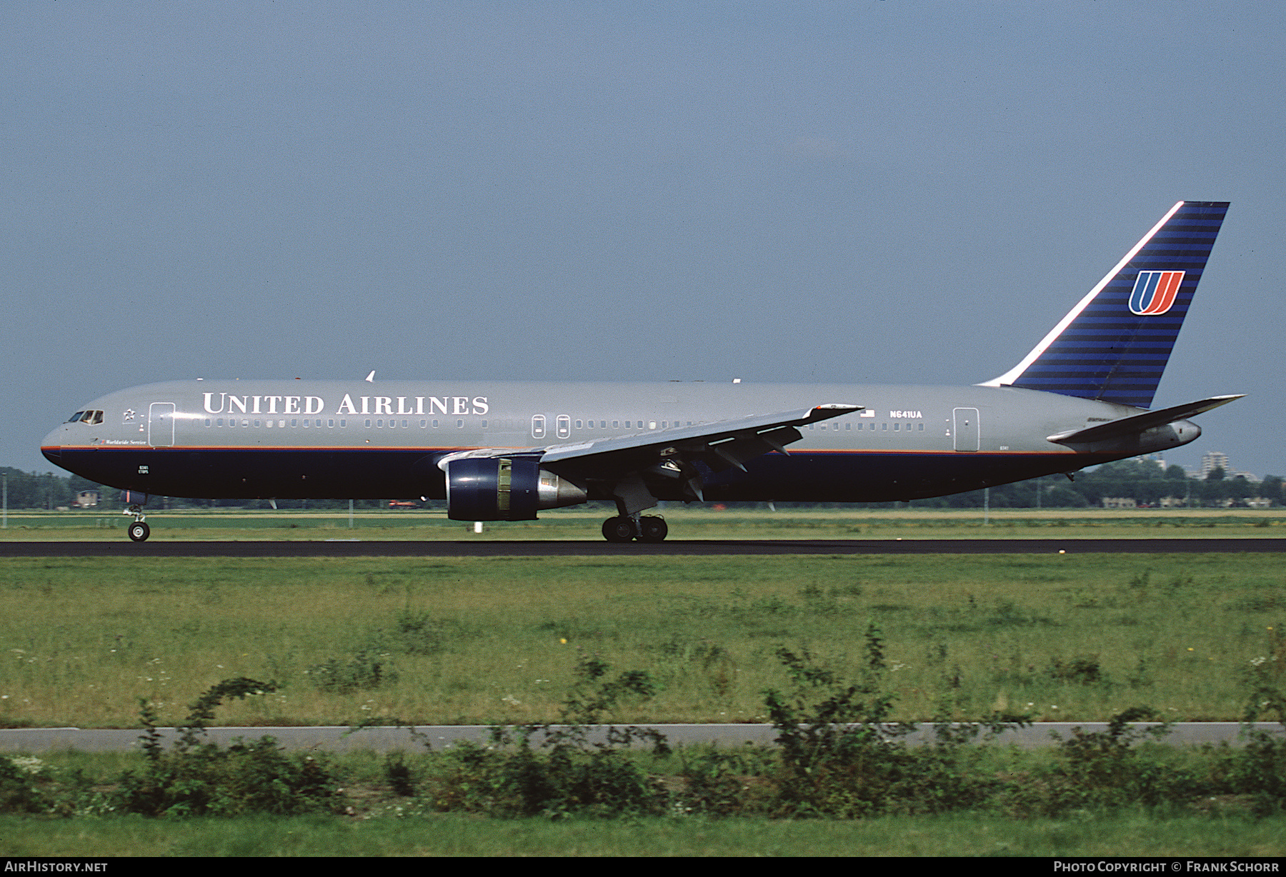 Aircraft Photo of N641UA | Boeing 767-322/ER | United Airlines | AirHistory.net #565349