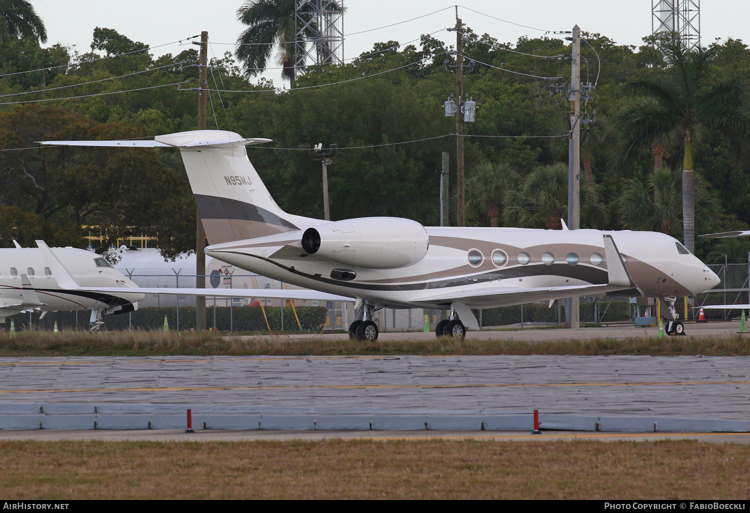 Aircraft Photo of N95MJ | Gulfstream Aerospace G-V-SP Gulfstream G550 | AirHistory.net #565357