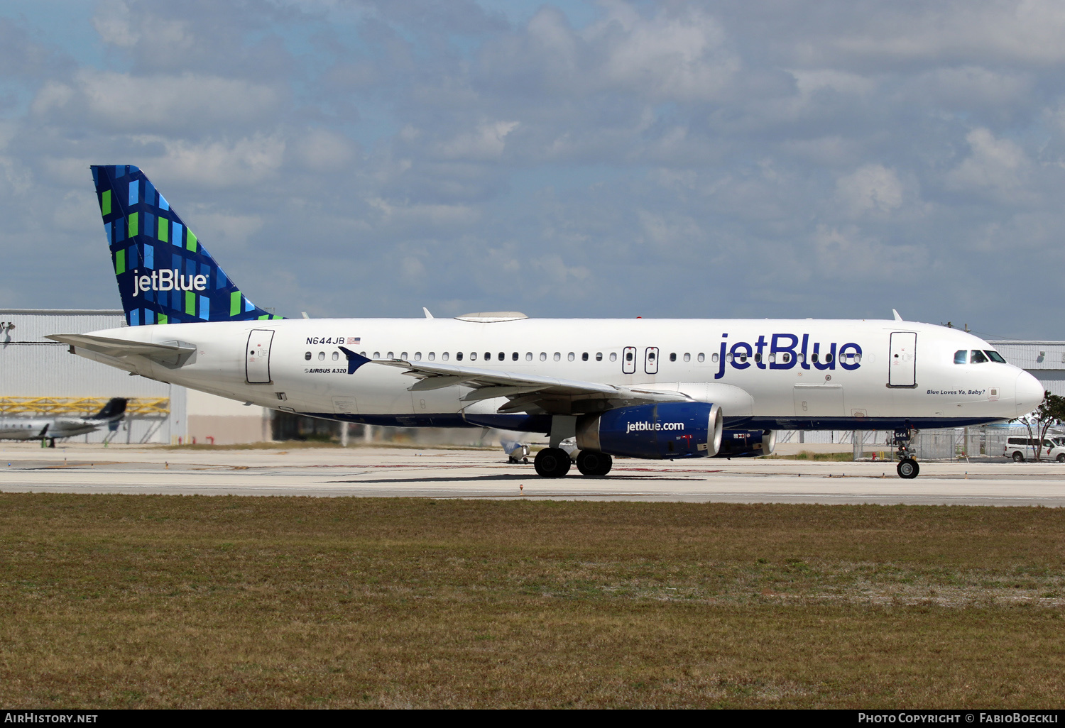 Aircraft Photo of N644JB | Airbus A320-232 | JetBlue Airways | AirHistory.net #565460