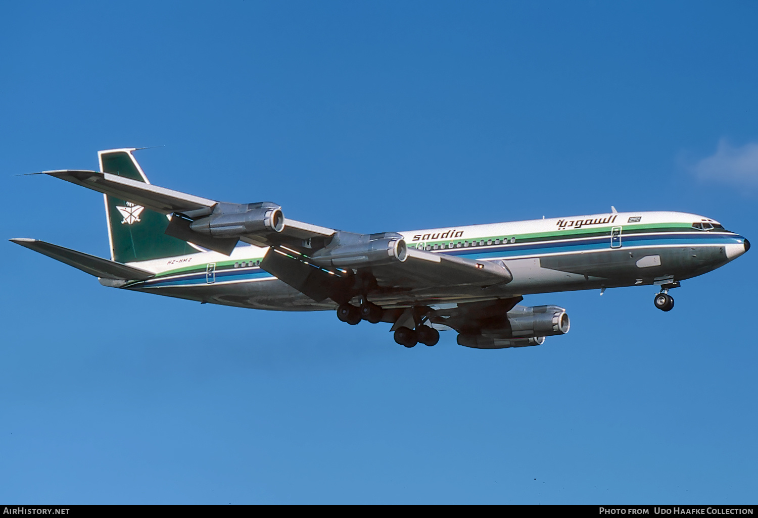 Aircraft Photo of HZ-HM2 | Boeing 707-368C | Saudia - Saudi Arabian Royal Flight | AirHistory.net #565513