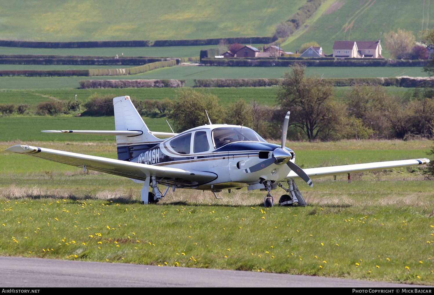 Aircraft Photo of G-DASH | Rockwell Commander 112A | AirHistory.net #565561